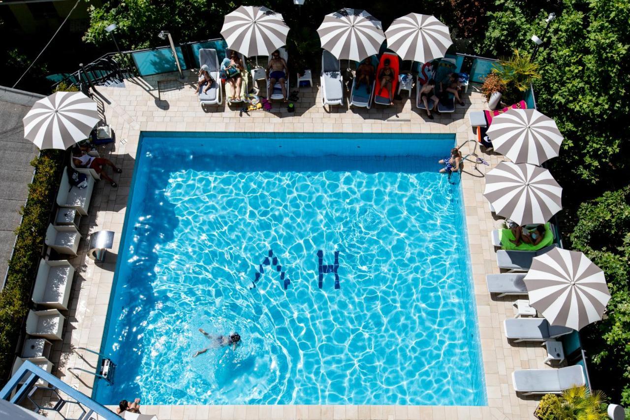 Hotel Verona Cesenatico Buitenkant foto