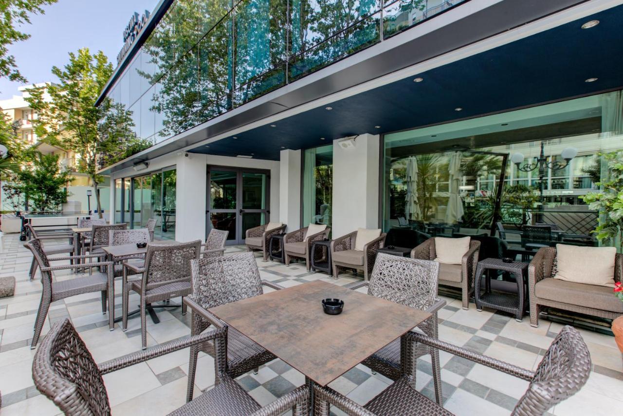 Hotel Verona Cesenatico Buitenkant foto