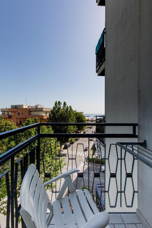 Hotel Verona Cesenatico Buitenkant foto