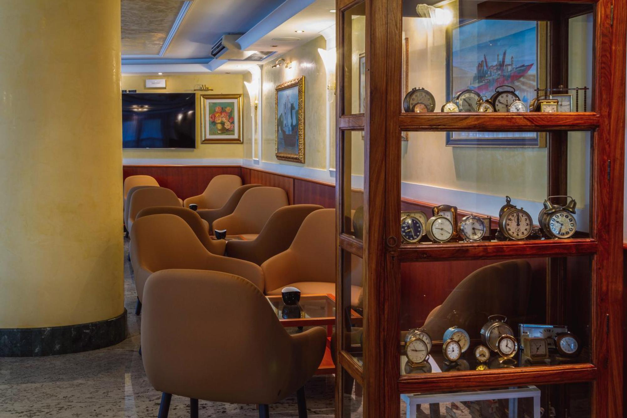 Hotel Verona Cesenatico Buitenkant foto