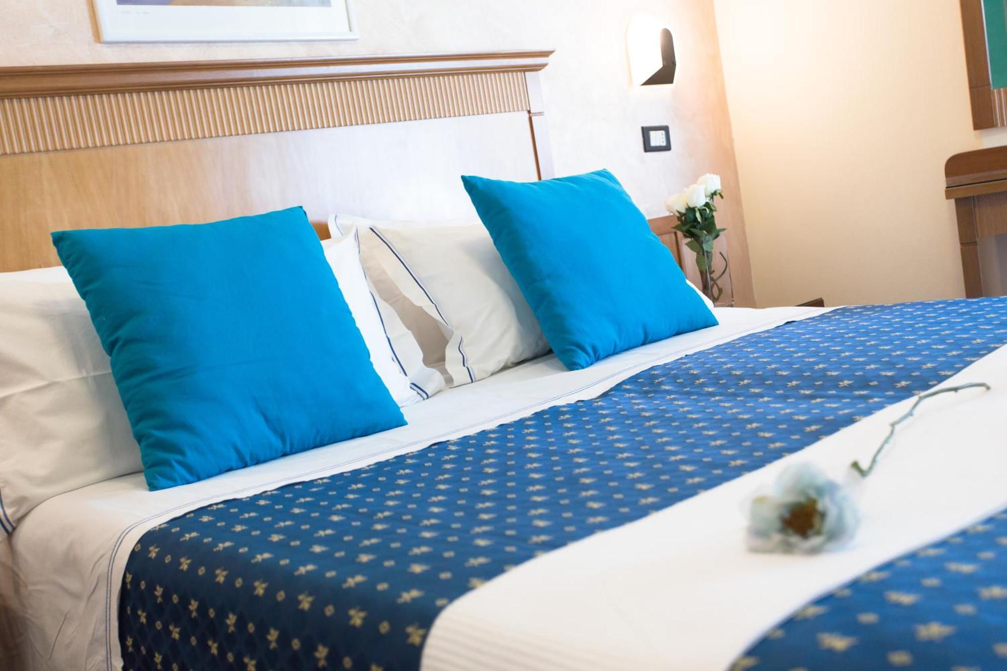 Hotel Verona Cesenatico Kamer foto